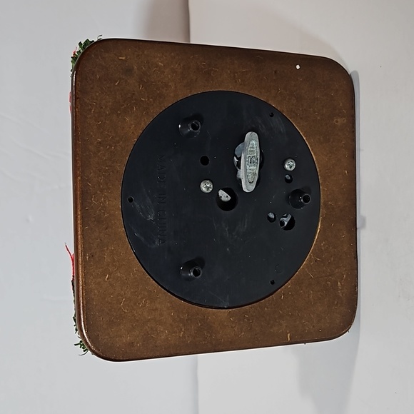 House of Lloyd Christmas Around the World VTG Crash Landing Musical Red Green - Picture 9 of 10